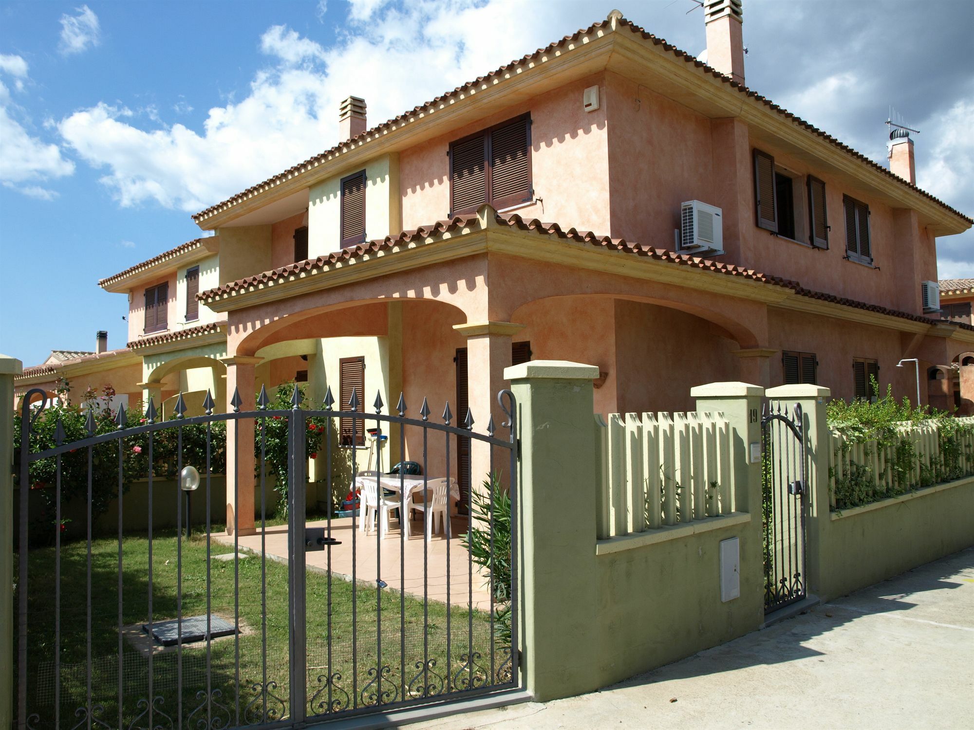 Appartamenti Iris Villasimius Exterior foto